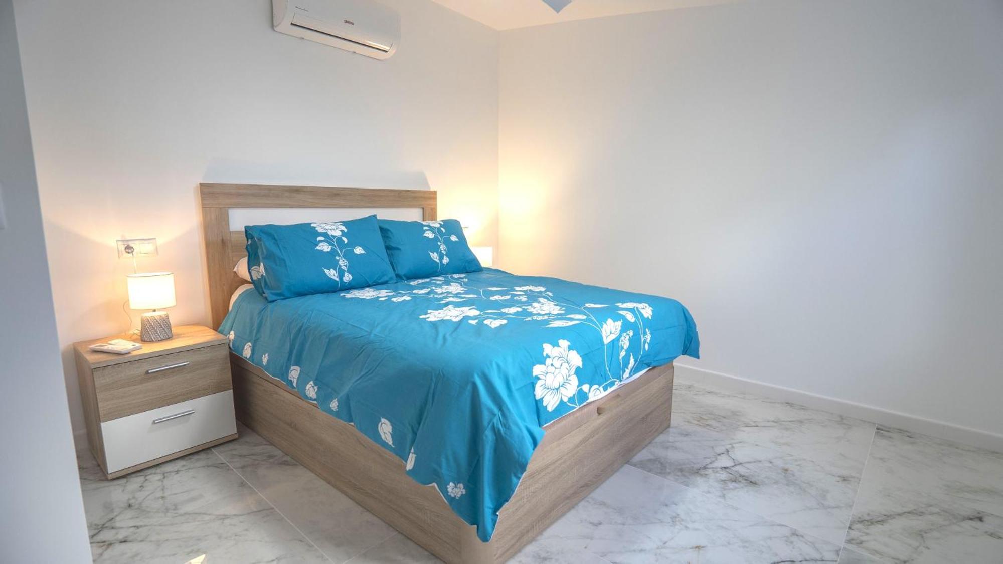 Modern Detached 4 Bed 3 Bath Villa With Private Pool Close To All Amenities Villamartin  Exterior foto