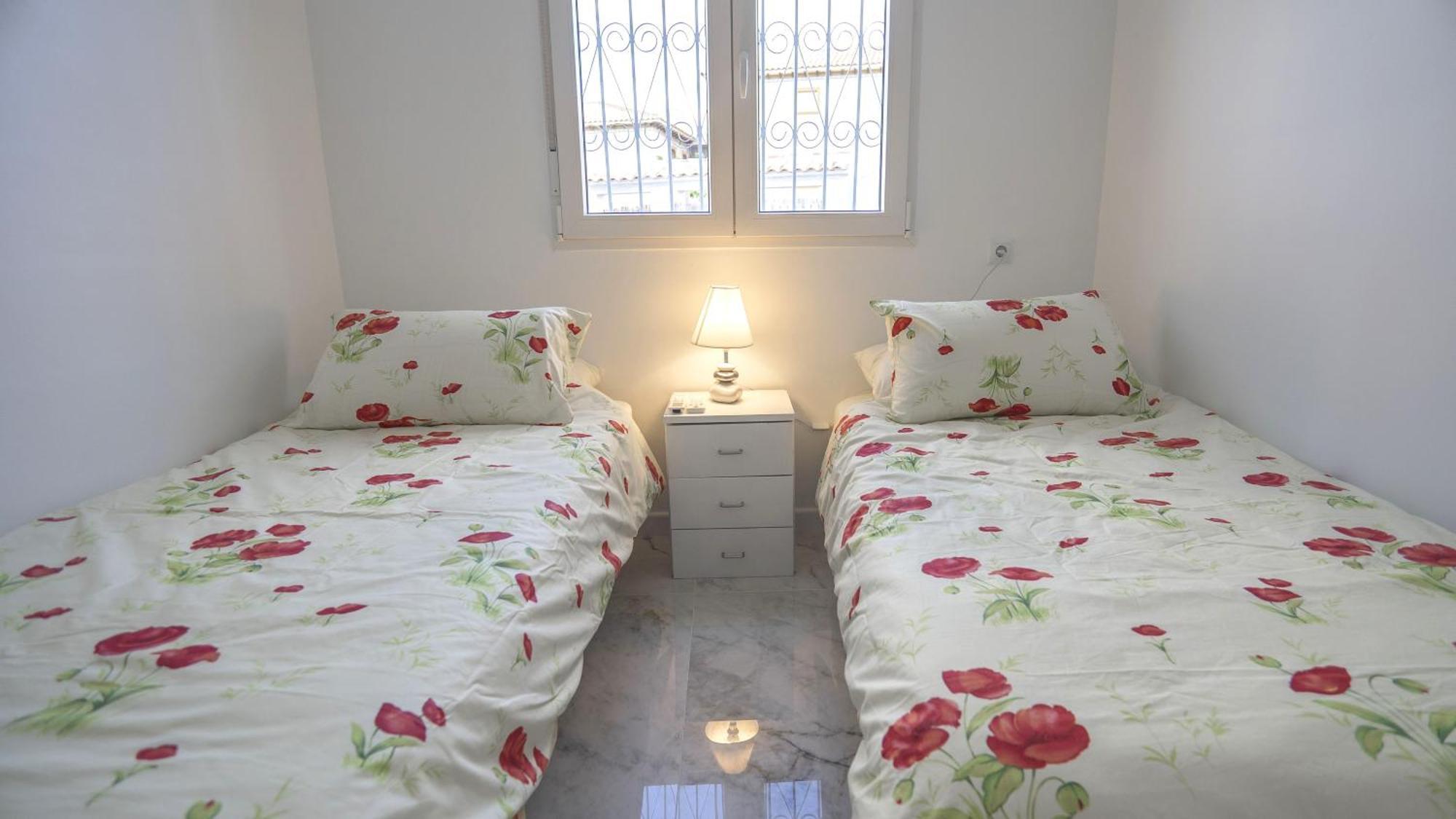 Modern Detached 4 Bed 3 Bath Villa With Private Pool Close To All Amenities Villamartin  Exterior foto