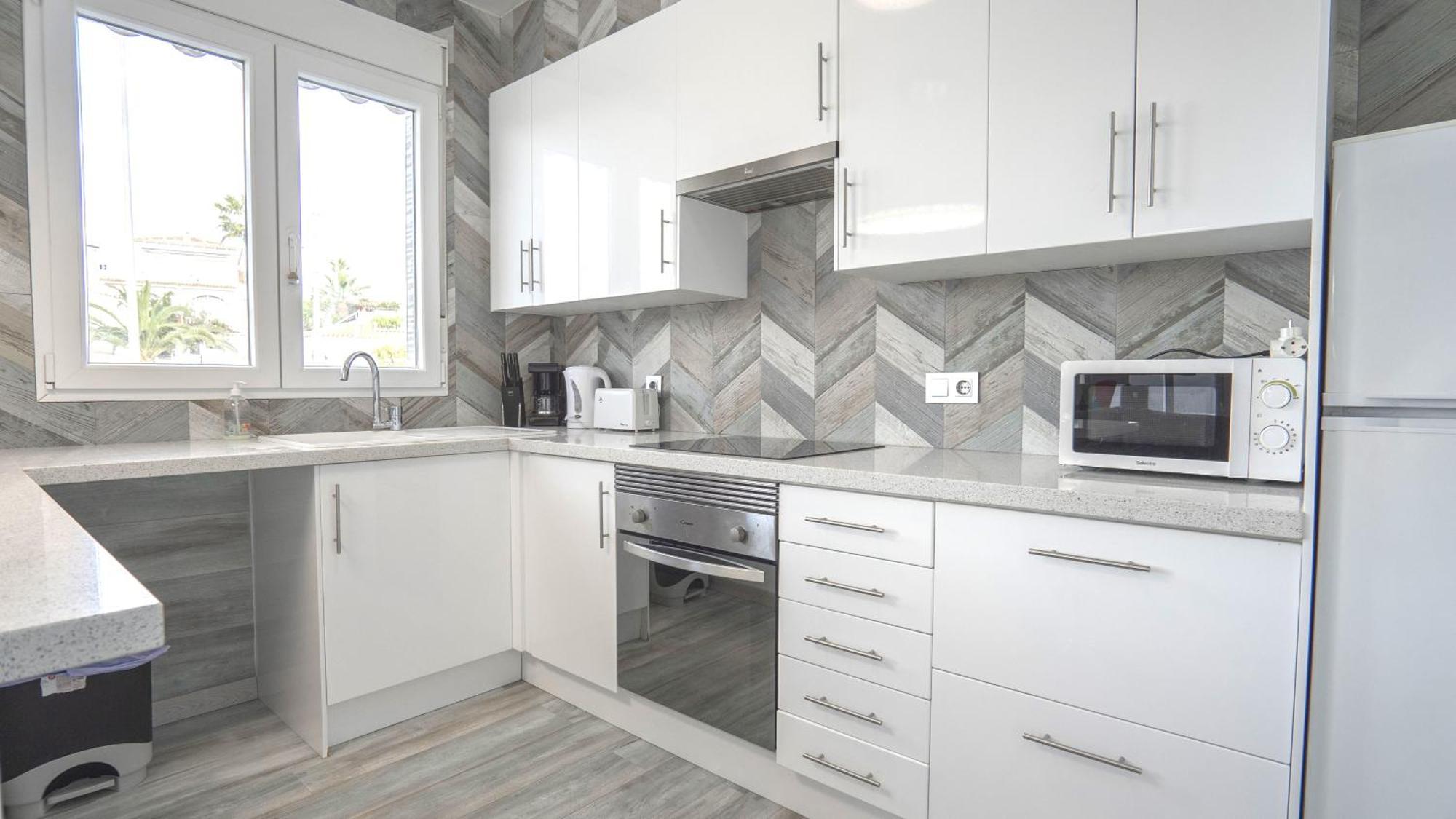 Modern Detached 4 Bed 3 Bath Villa With Private Pool Close To All Amenities Villamartin  Exterior foto